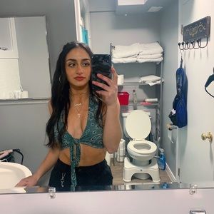 Meet your Posher, Vanessa